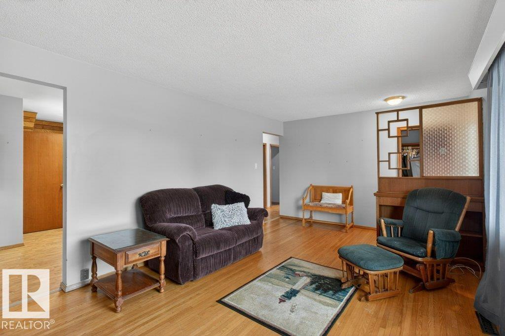 5216 89 Av Nw, Edmonton, Alberta  T6B 0M5 - Photo 7 - E4482904