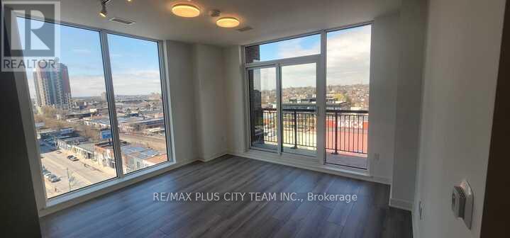 714 - 1185 Dupont Street, Toronto, Ontario  M6H 0G5 - Photo 2 - W13013394