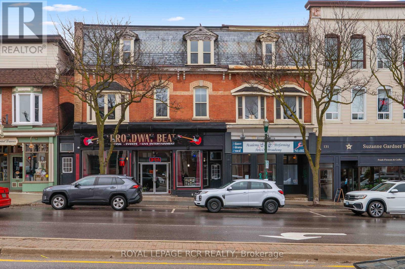 UPPER - 137 BROADWAY, Orangeville, Ontario