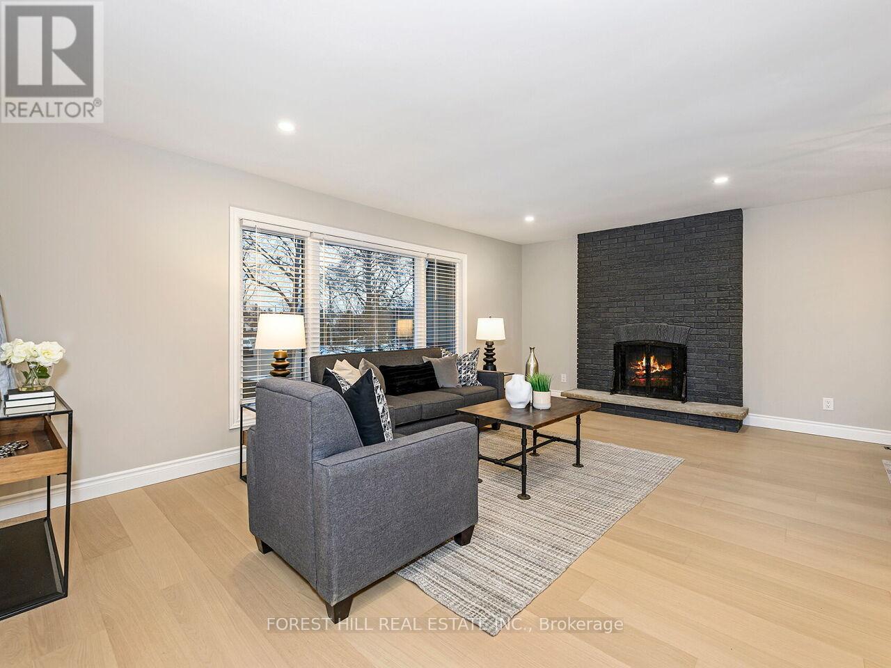 6921 Avila Road, Mississauga, Ontario  L5N 1R9 - Photo 5 - W13013416