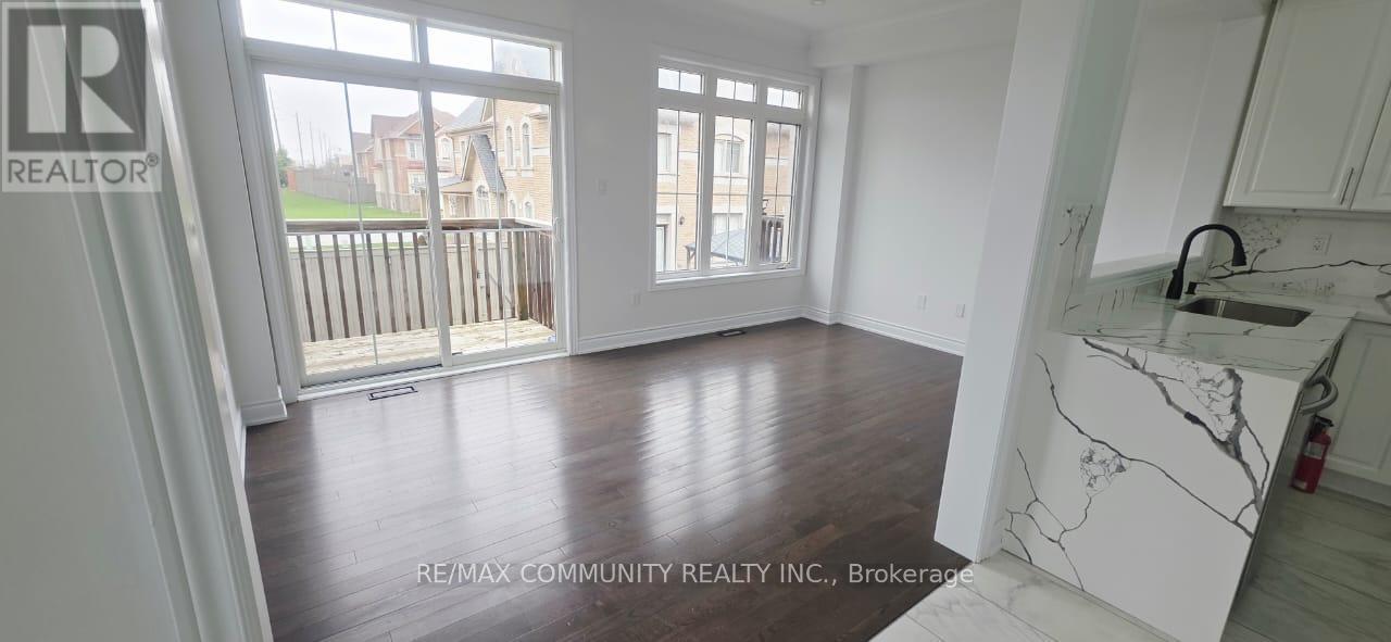 Upper - 50 Rockman Crescent, Brampton, Ontario  L7A 4B4 - Photo 10 - W13013420