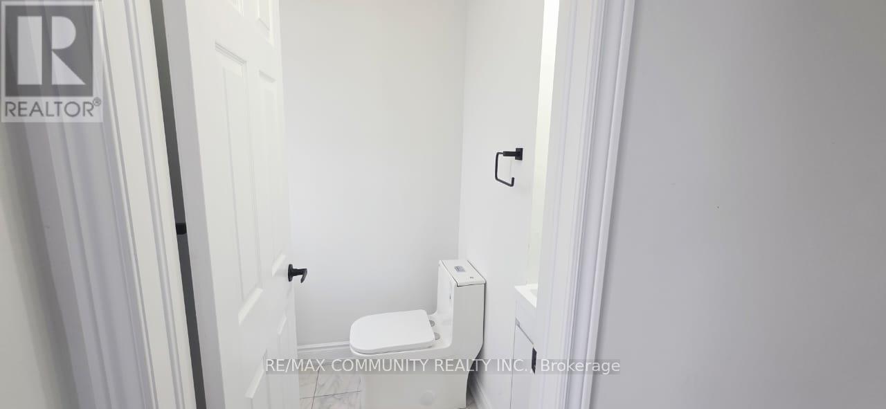 Upper - 50 Rockman Crescent, Brampton, Ontario  L7A 4B4 - Photo 12 - W13013420