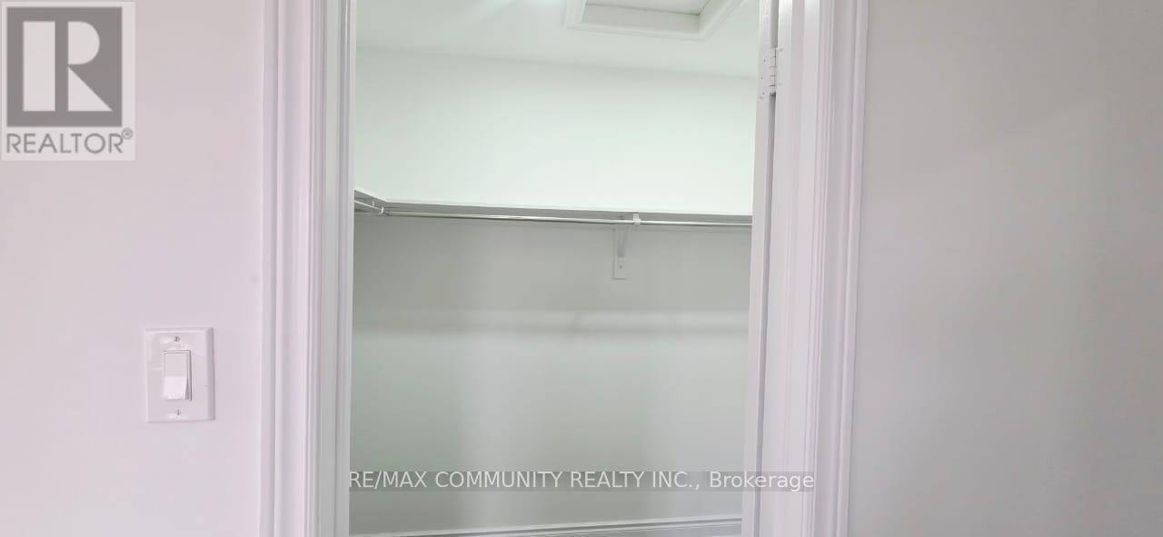 Upper - 50 Rockman Crescent, Brampton, Ontario  L7A 4B4 - Photo 23 - W13013420