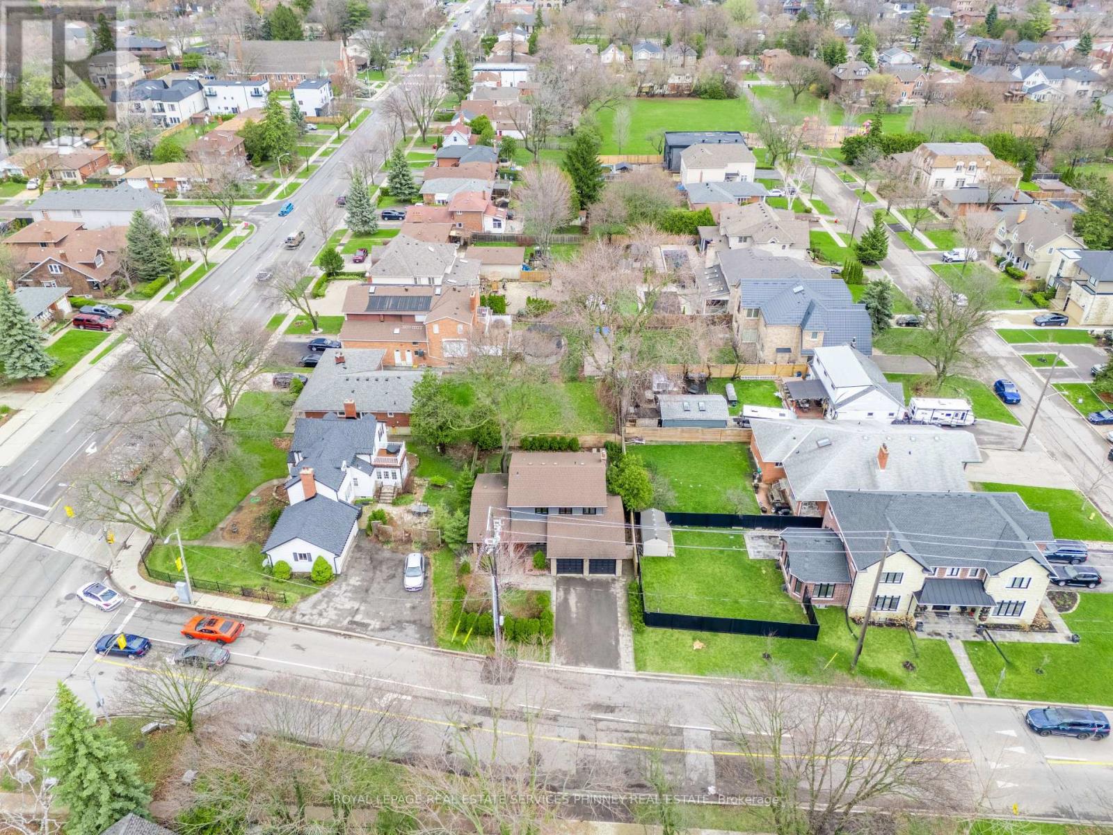 3 Shaver Avenue S, Toronto, Ontario  M9B 3S7 - Photo 2 - W13013450