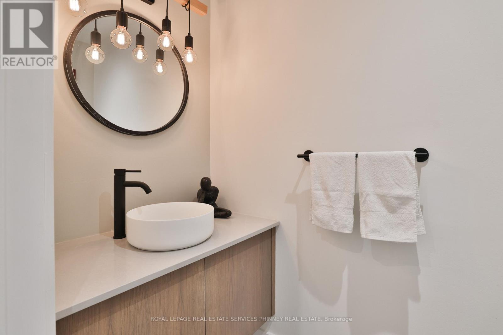 3 Shaver Avenue S, Toronto, Ontario  M9B 3S7 - Photo 22 - W13013450