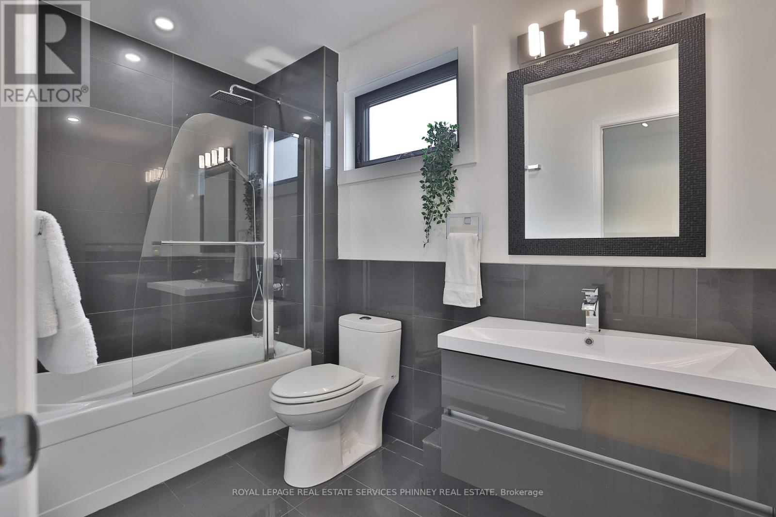 3 Shaver Avenue S, Toronto, Ontario  M9B 3S7 - Photo 26 - W13013450