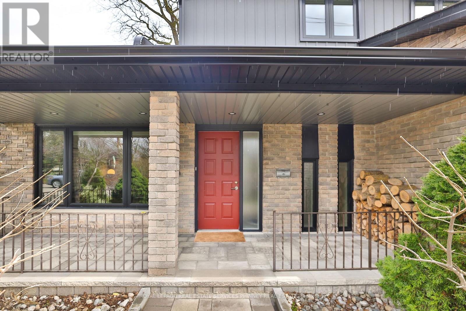 3 Shaver Avenue S, Toronto, Ontario  M9B 3S7 - Photo 5 - W13013450