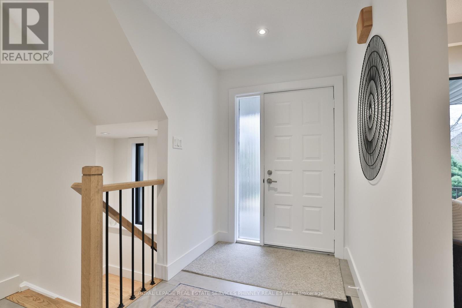 3 Shaver Avenue S, Toronto, Ontario  M9B 3S7 - Photo 7 - W13013450