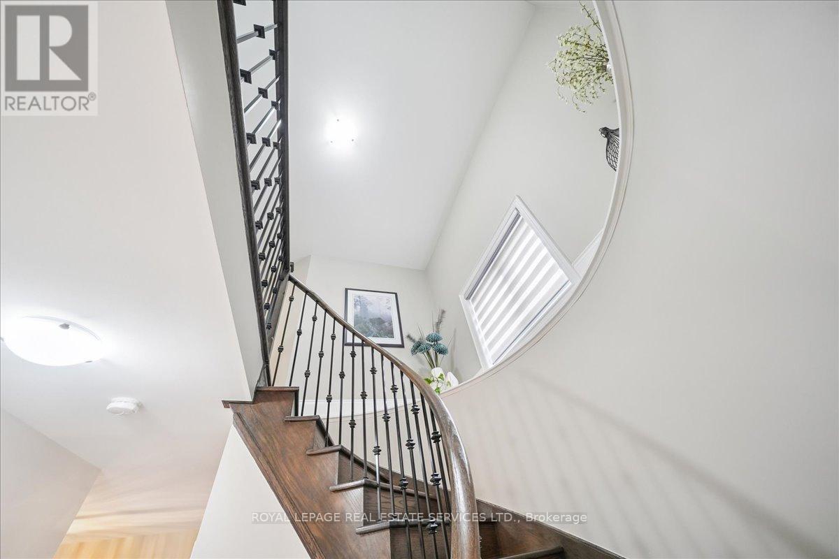 63 Edinburgh Drive, Brampton, Ontario  L6Y 6A6 - Photo 21 - W13013462