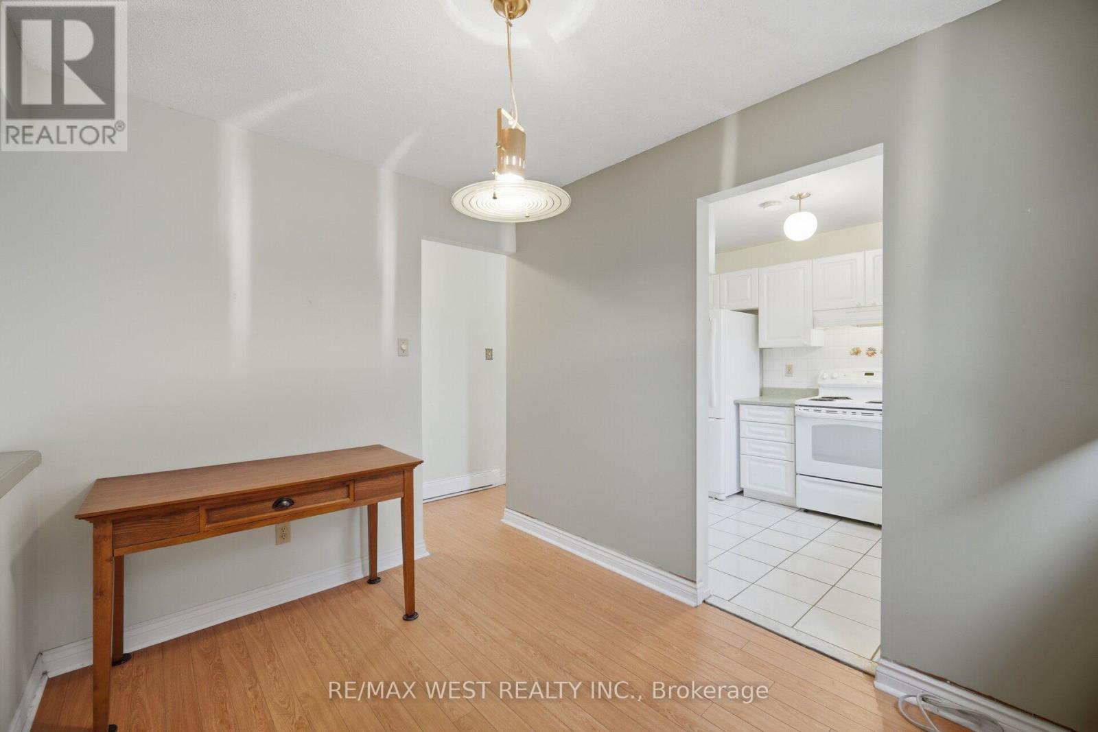 6 Hillpark Trail S, Brampton (Central Park), Ontario  L6S 1R1 - Photo 10 - W13013498