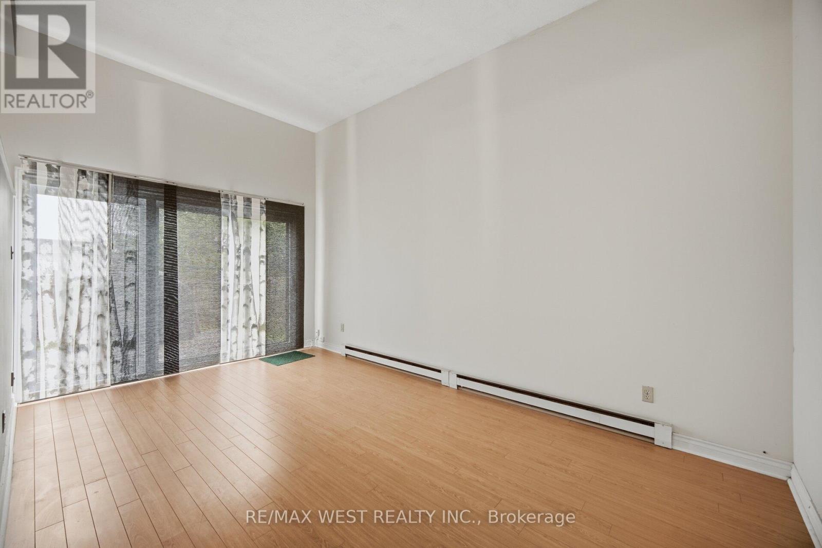 6 Hillpark Trail S, Brampton (Central Park), Ontario  L6S 1R1 - Photo 14 - W13013498