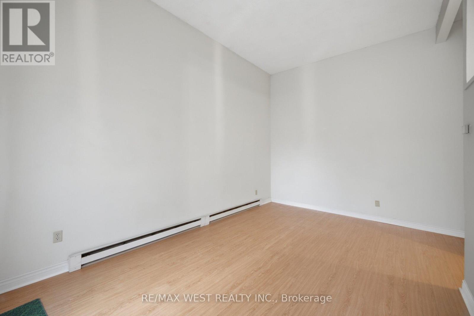 6 Hillpark Trail S, Brampton (Central Park), Ontario  L6S 1R1 - Photo 15 - W13013498