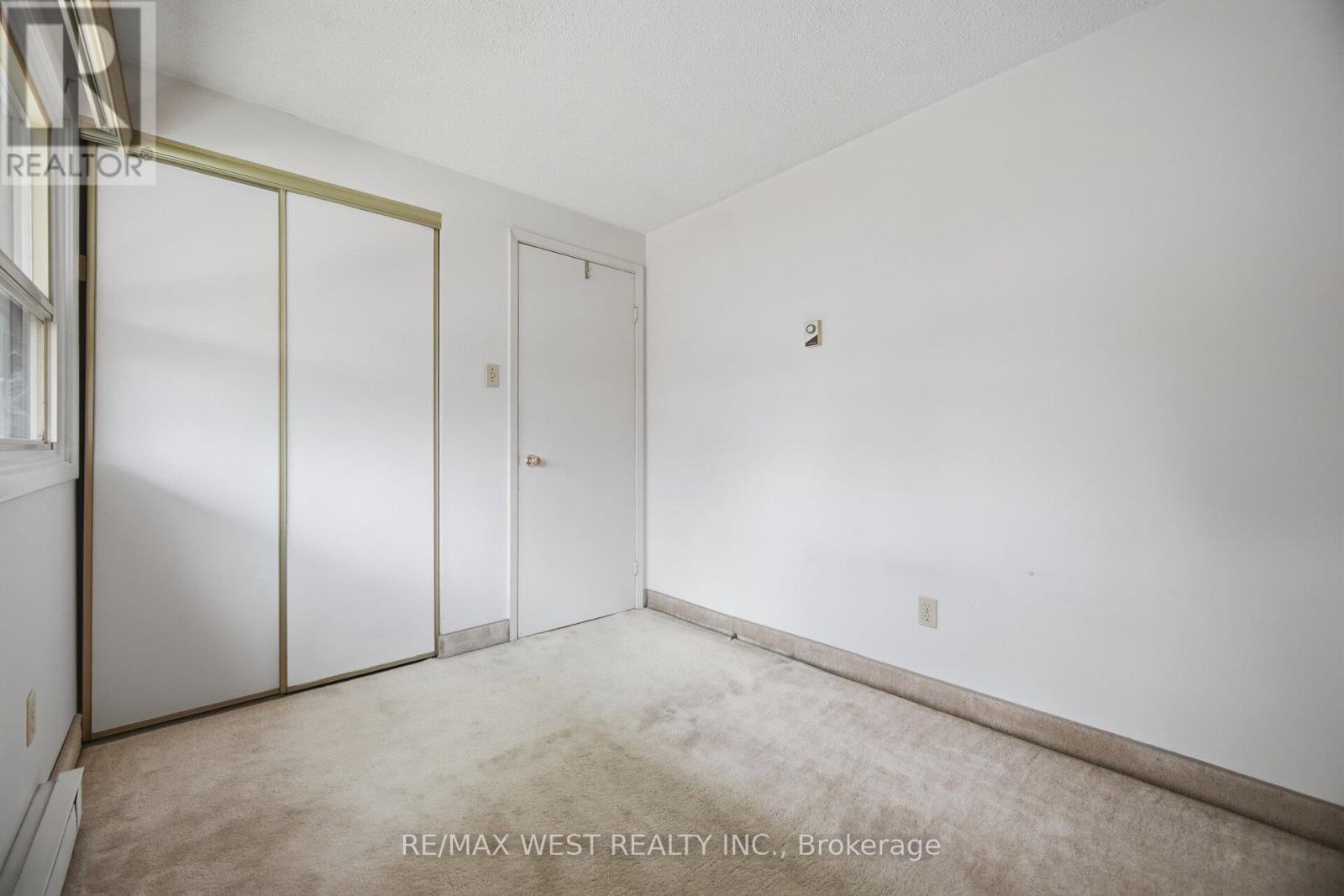 6 Hillpark Trail S, Brampton (Central Park), Ontario  L6S 1R1 - Photo 24 - W13013498
