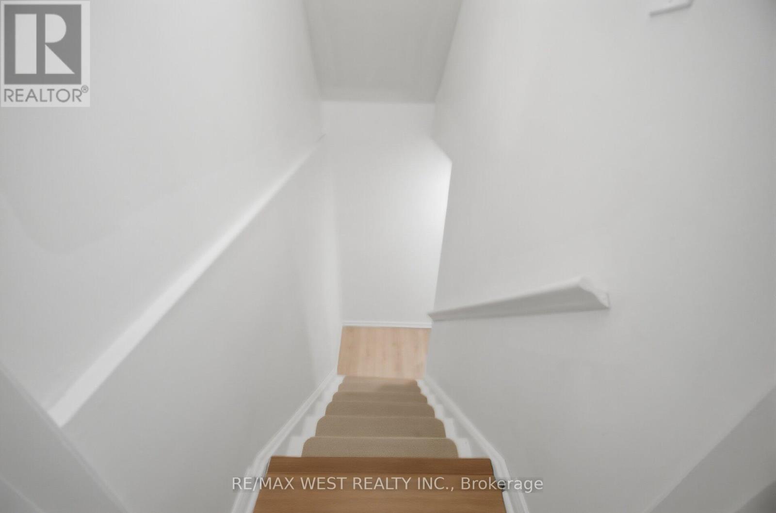 6 Hillpark Trail S, Brampton (Central Park), Ontario  L6S 1R1 - Photo 28 - W13013498