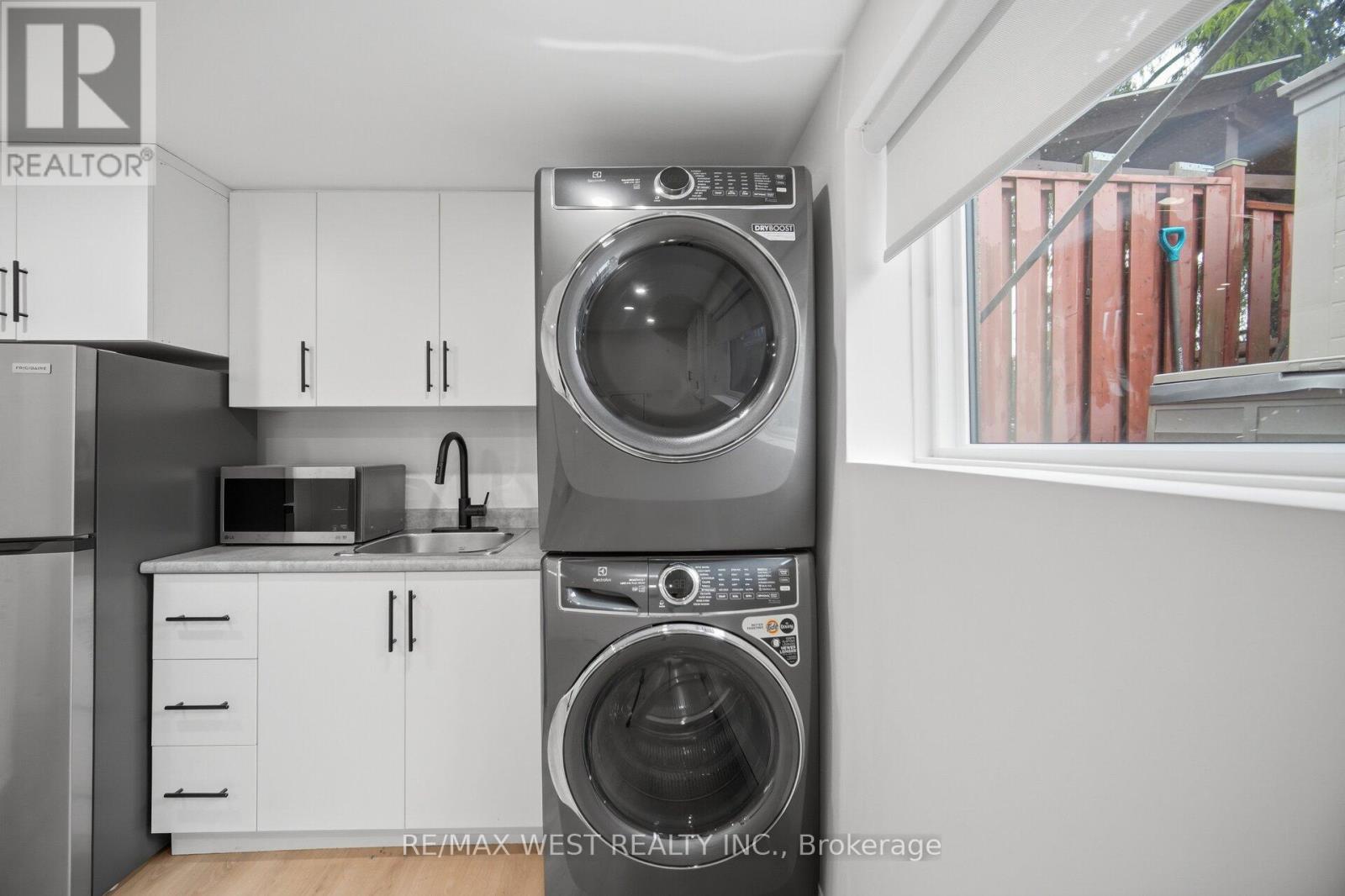 6 Hillpark Trail S, Brampton (Central Park), Ontario  L6S 1R1 - Photo 36 - W13013498