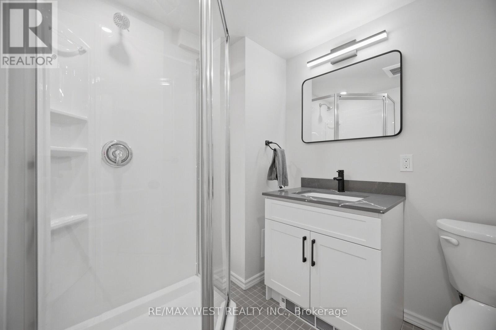 6 Hillpark Trail S, Brampton (Central Park), Ontario  L6S 1R1 - Photo 37 - W13013498