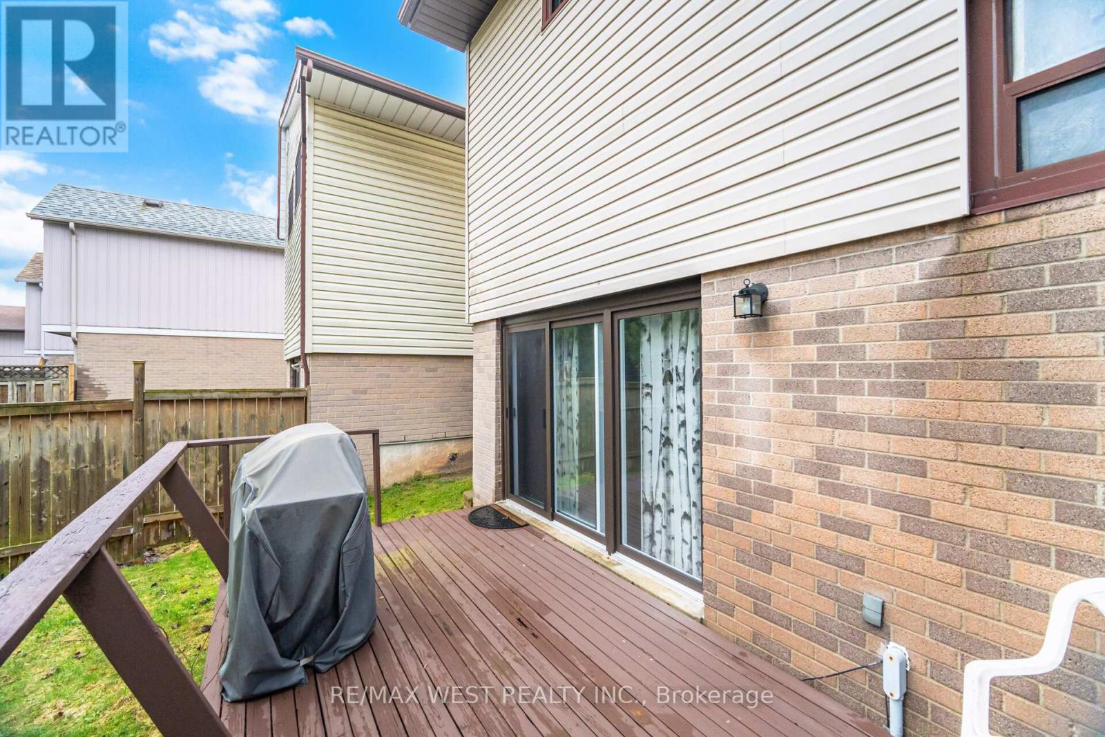 6 Hillpark Trail S, Brampton (Central Park), Ontario  L6S 1R1 - Photo 39 - W13013498