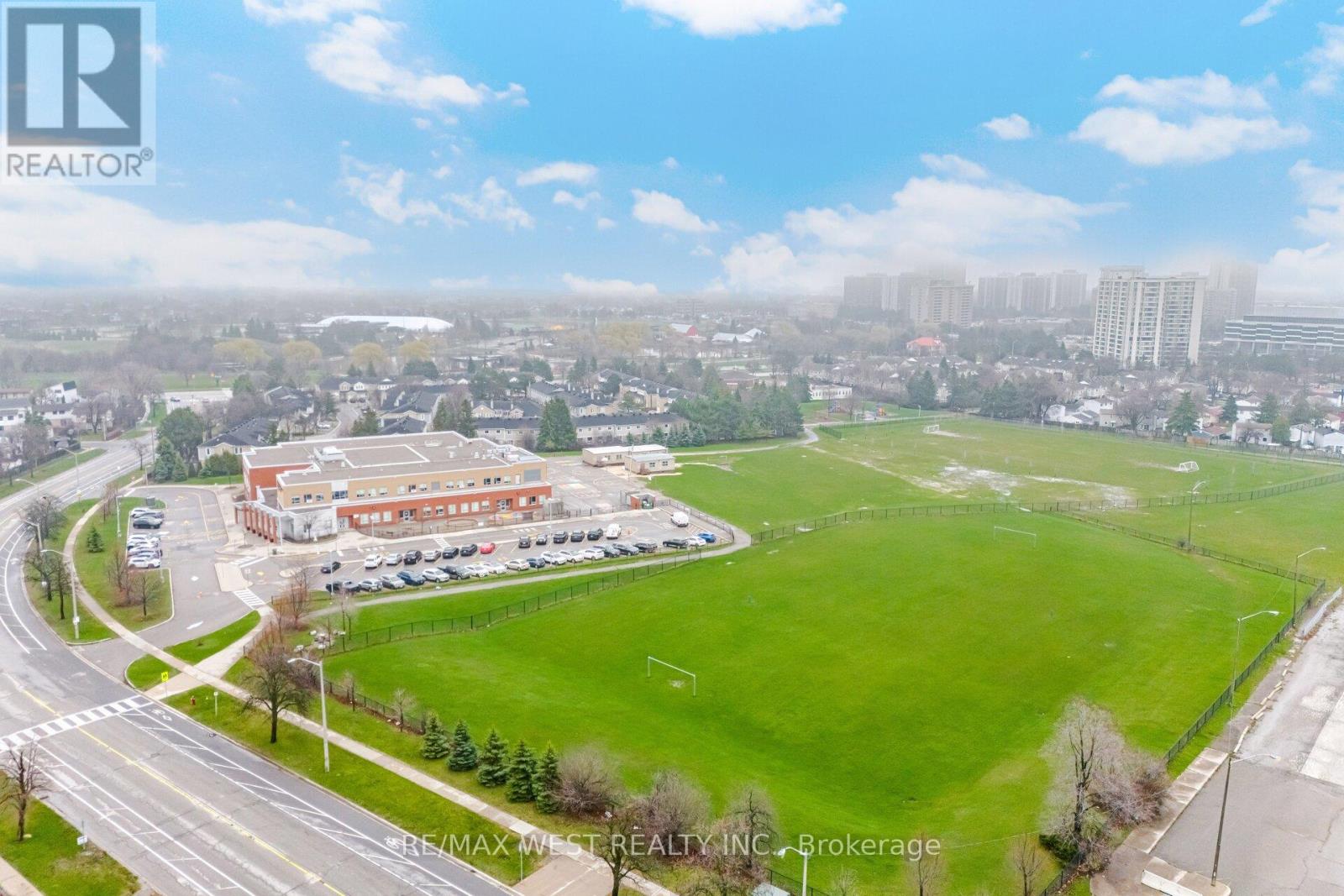 6 Hillpark Trail S, Brampton (Central Park), Ontario  L6S 1R1 - Photo 48 - W13013498