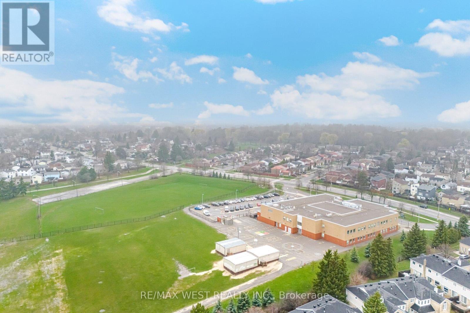 6 Hillpark Trail S, Brampton (Central Park), Ontario  L6S 1R1 - Photo 50 - W13013498