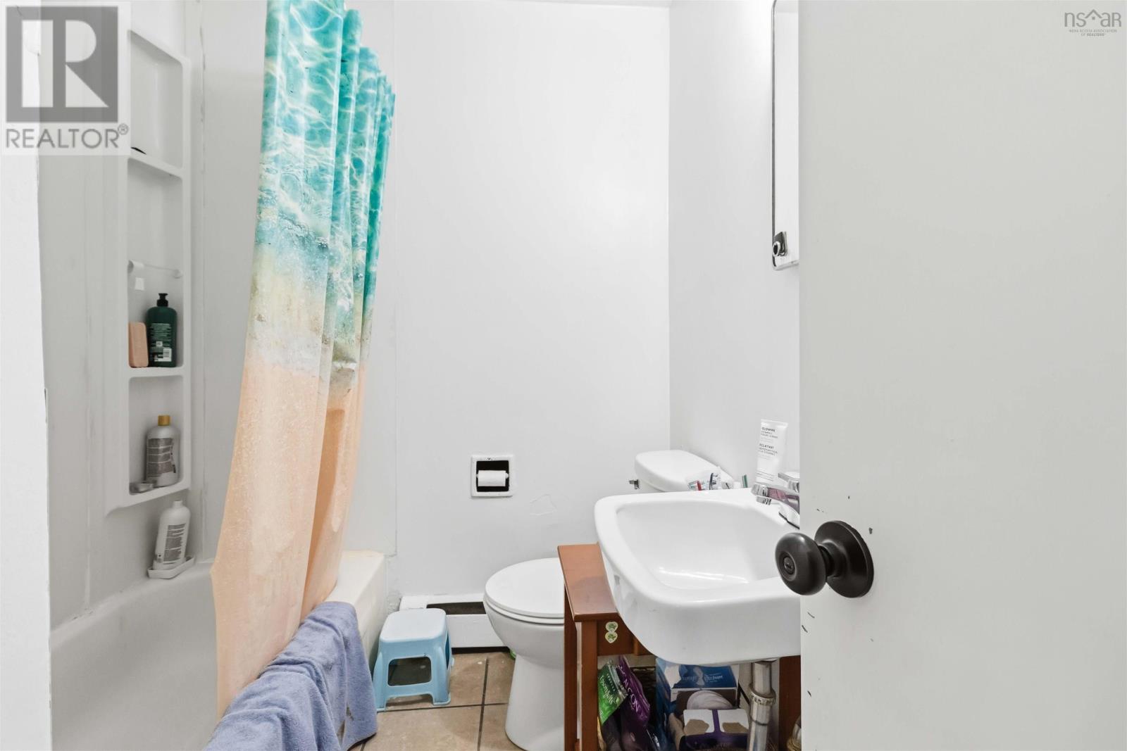 26 Randall Avenue, Halifax, Nova Scotia  B3M 1E2 - Photo 32 - 202607216