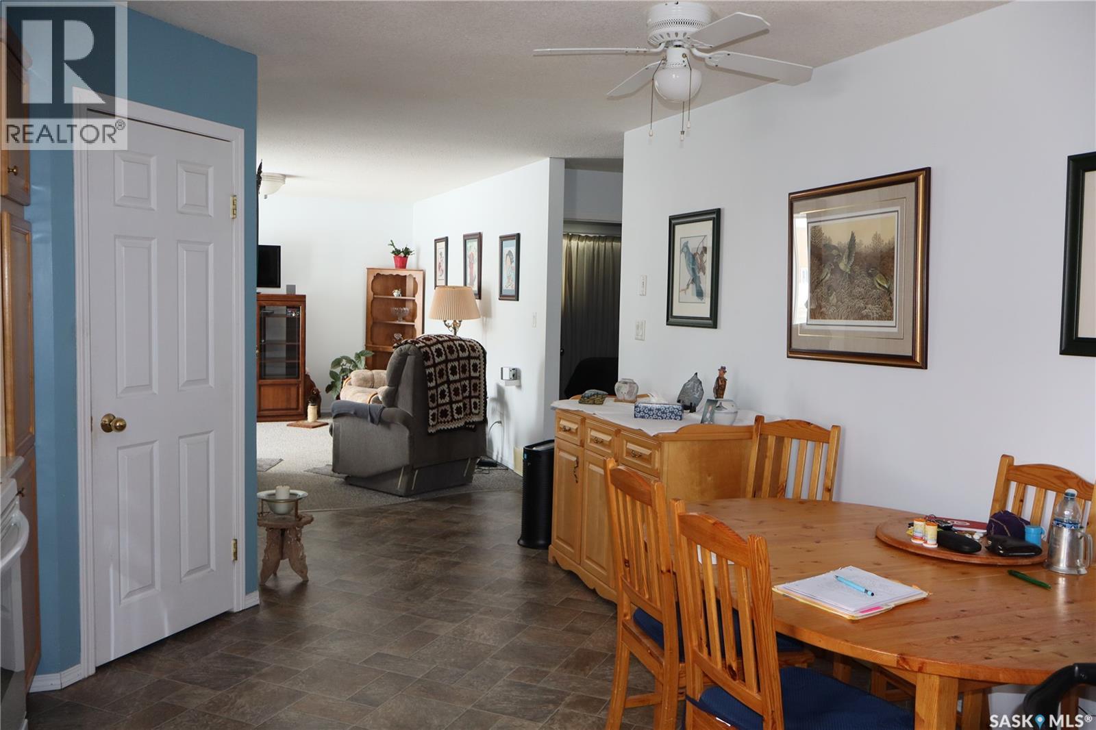 W 319 6th Avenue W, Assiniboia, Saskatchewan  S0H 0B0 - Photo 7 - SK033263