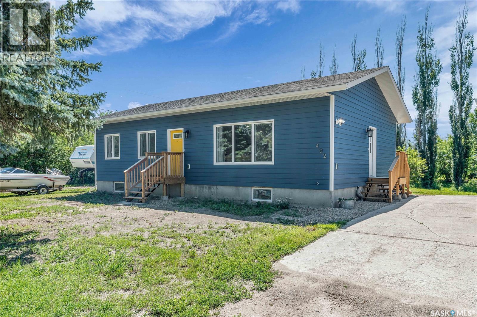 402 Alexander Street, Radisson, Saskatchewan  S0K 3L0 - Photo 2 - SK033261