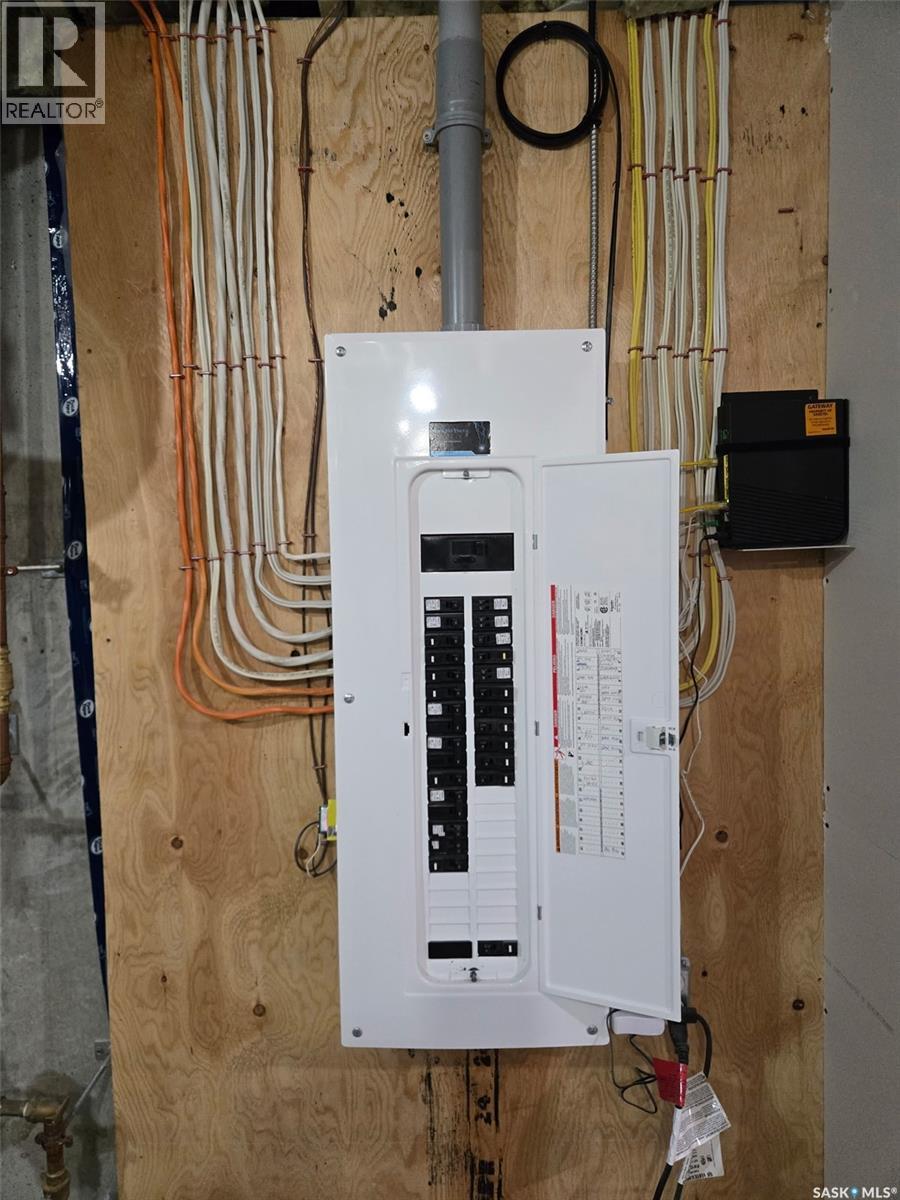 402 Alexander Street, Radisson, Saskatchewan  S0K 3L0 - Photo 38 - SK033261