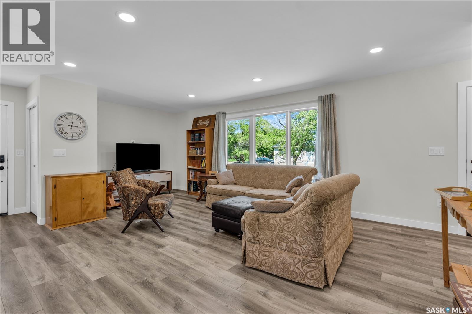 402 Alexander Street, Radisson, Saskatchewan  S0K 3L0 - Photo 8 - SK033261