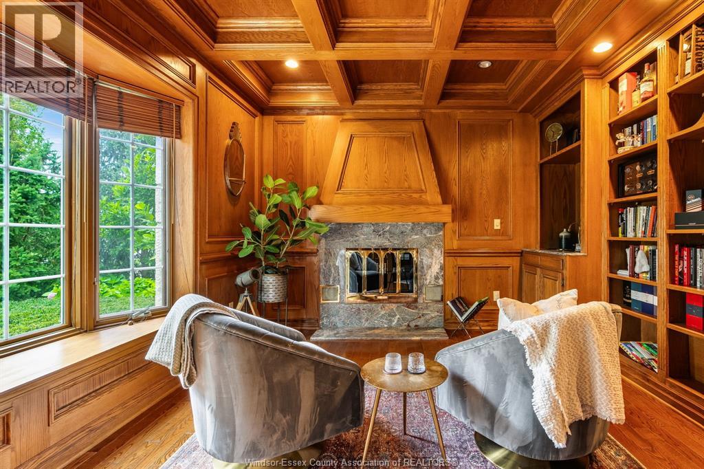 323 Talbot Street South, Essex, Ontario  N8M 1C2 - Photo 5 - 26008019