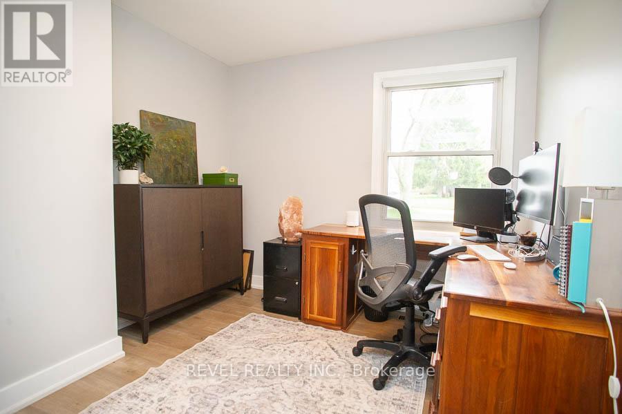 20 Russell Street, Brant, Ontario  N0E 1K0 - Photo 22 - X13013432