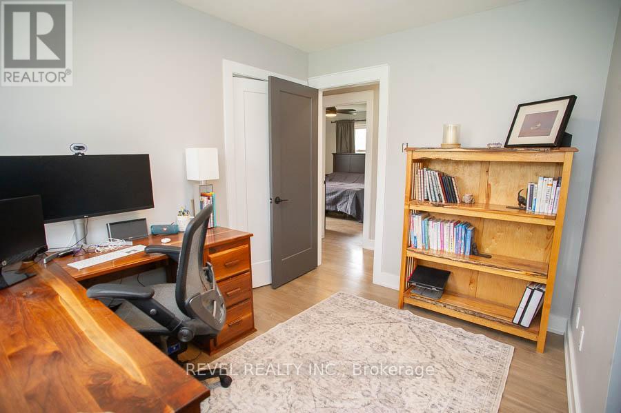 20 Russell Street, Brant, Ontario  N0E 1K0 - Photo 23 - X13013432