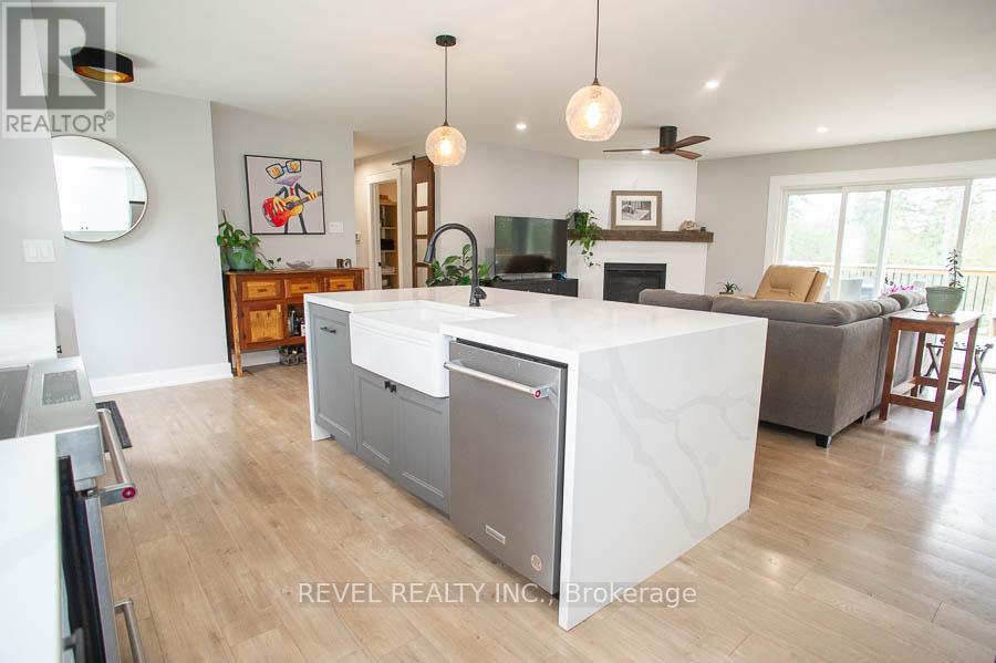 20 Russell Street, Brant, Ontario  N0E 1K0 - Photo 9 - X13013432