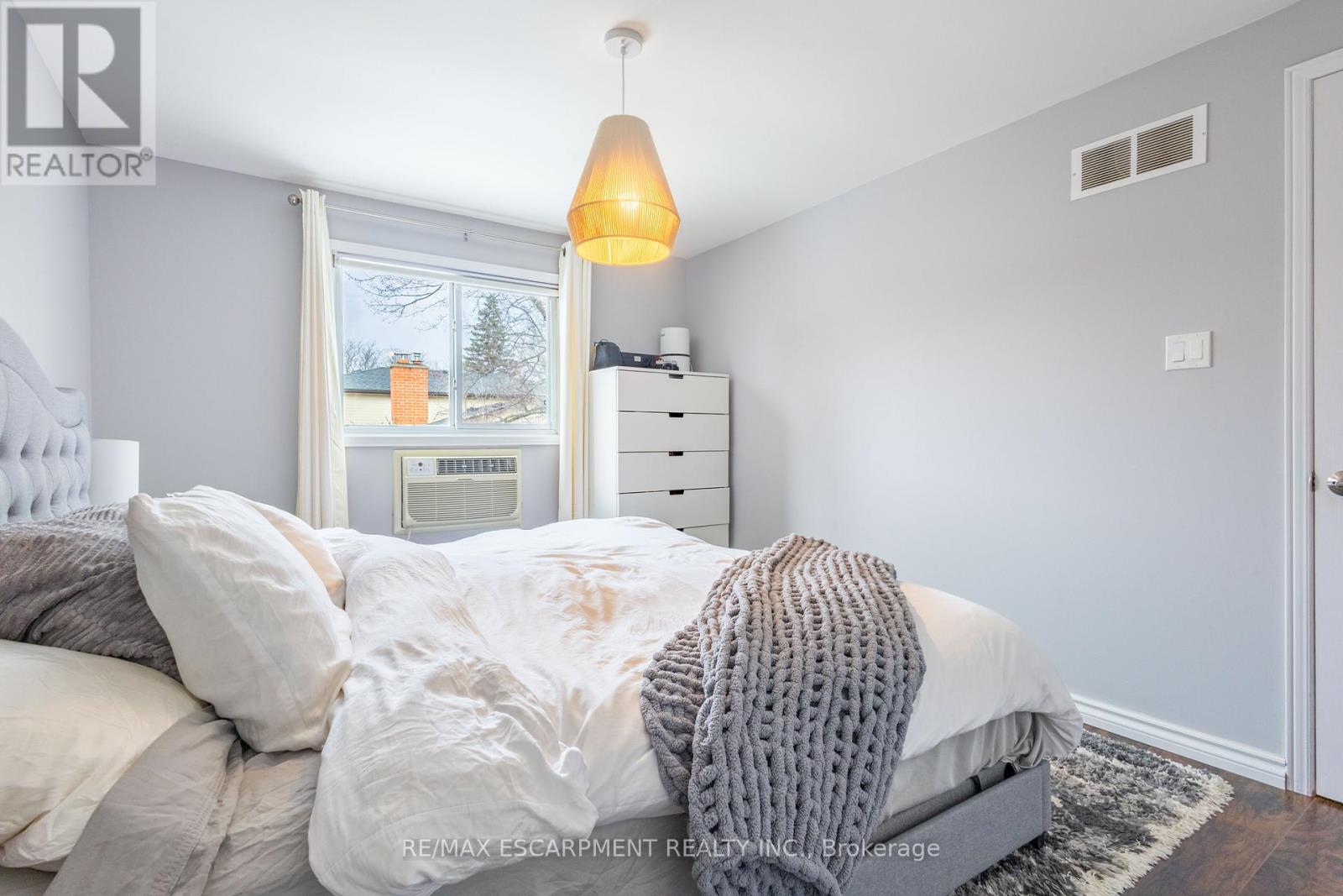 72 Athenia Drive, Hamilton, Ontario  L8J 1S8 - Photo 17 - X13013514