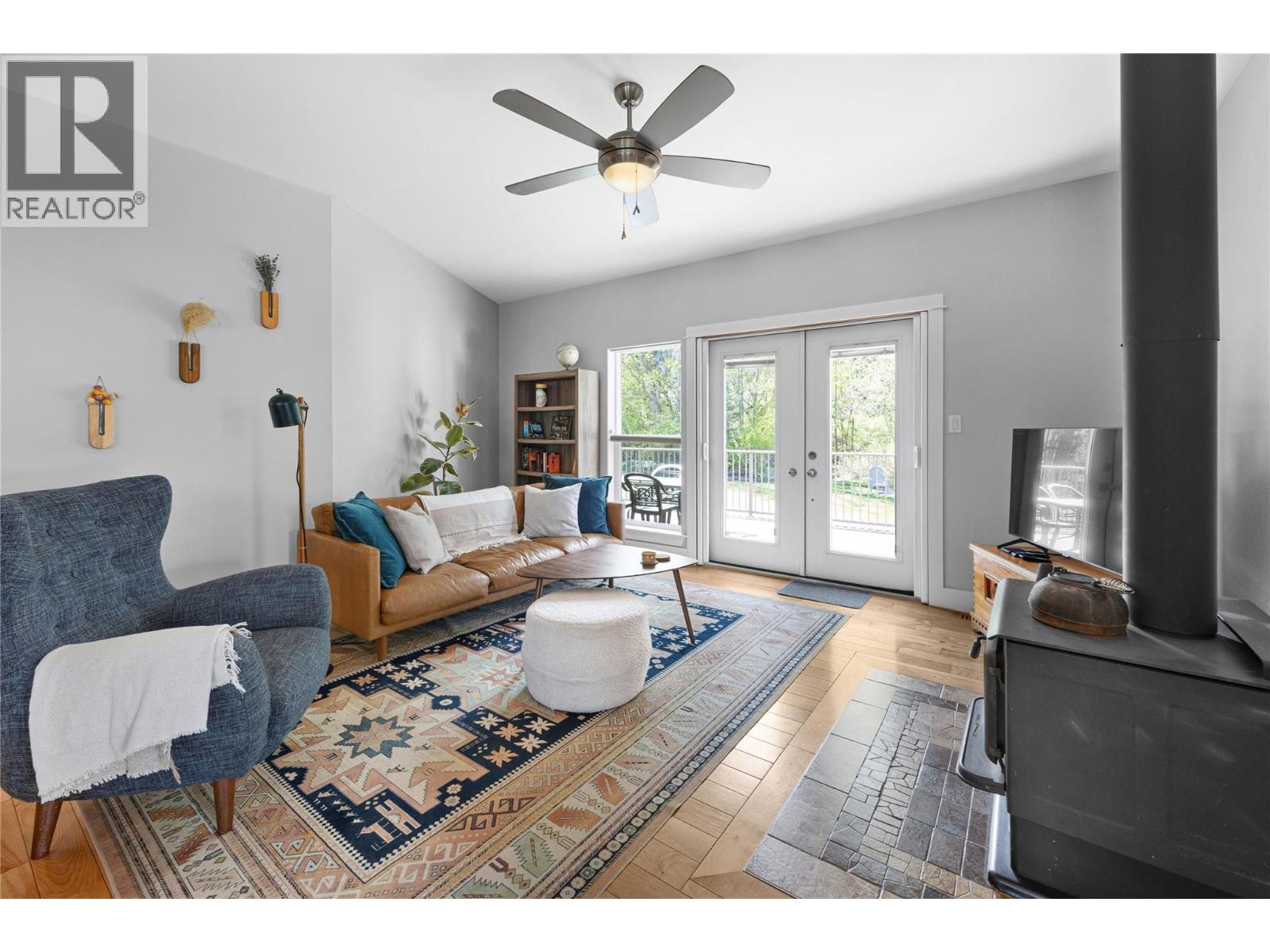 4633 Peach Crescent, Okanagan Falls, British Columbia  V0H 1R2 - Photo 4 - 10383559