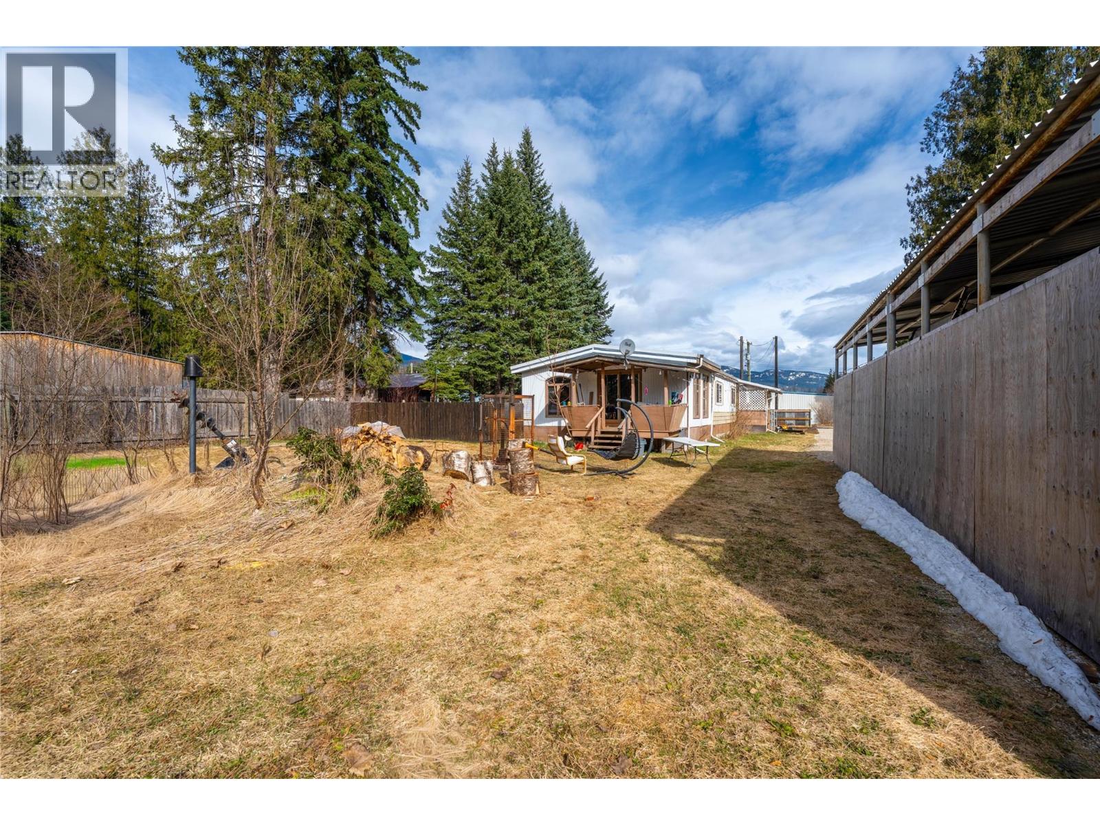 1657 Illinisky Road, Revelstoke, British Columbia  V0E 3K0 - Photo 33 - 10382619