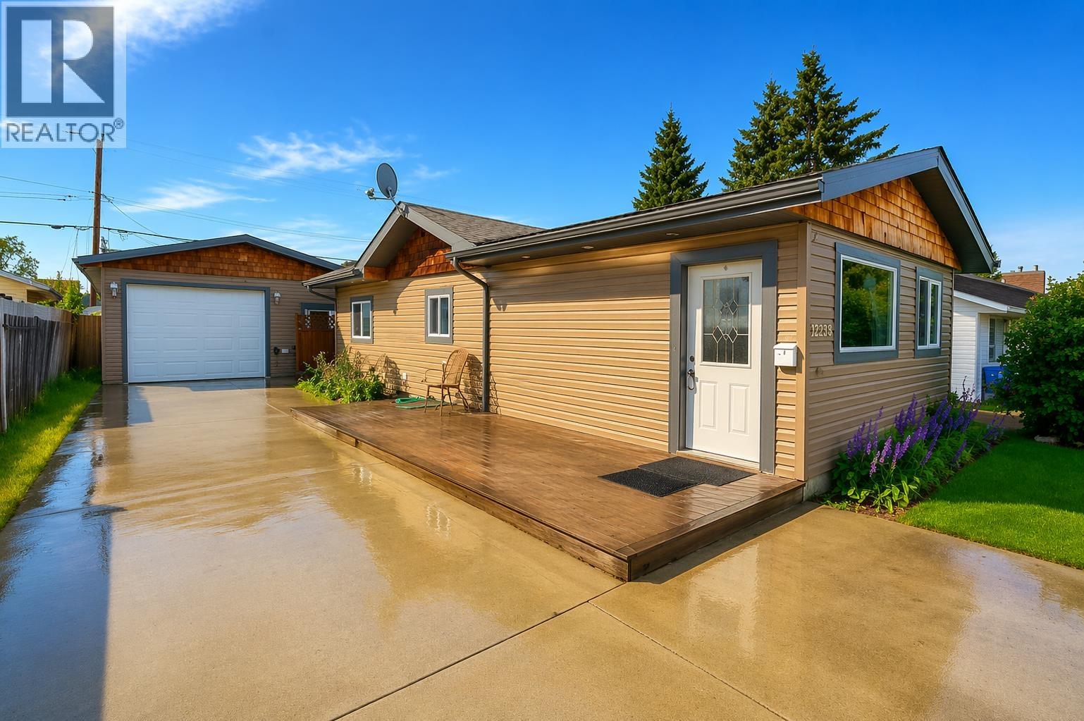 9223 106 AVENUE, Fort St. John, British Columbia