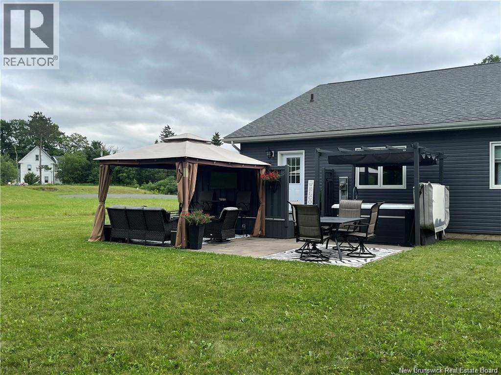 17 Nightingale Court, Florenceville-Bristol, New Brunswick  E7L 0C6 - Photo 3 - NB137260