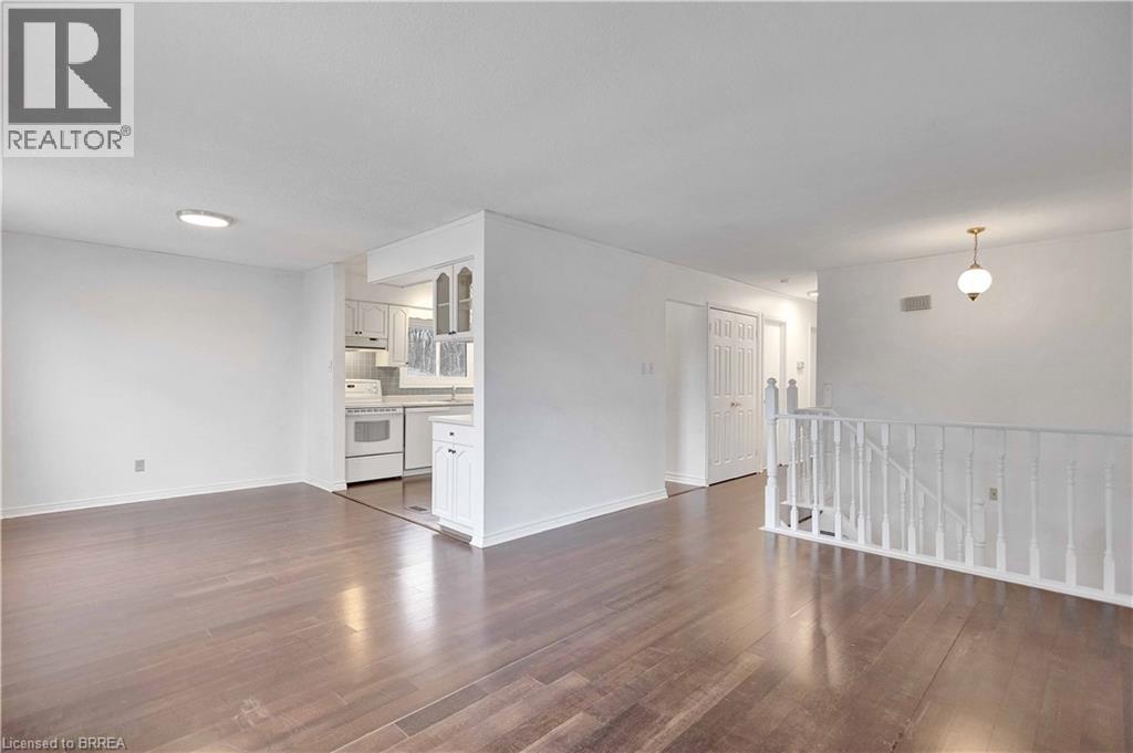 26 October Place, Brantford, Ontario  N3R 7B4 - Photo 5 - 40819381