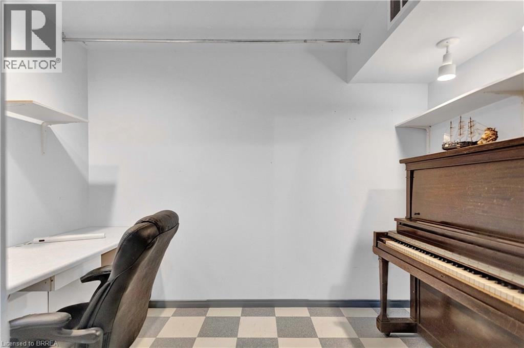 26 October Place, Brantford, Ontario  N3R 7B4 - Photo 28 - 40819381