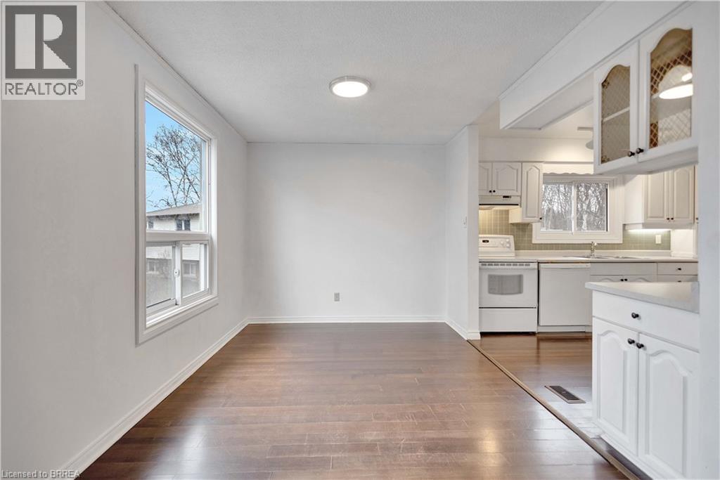 26 October Place, Brantford, Ontario  N3R 7B4 - Photo 6 - 40819381