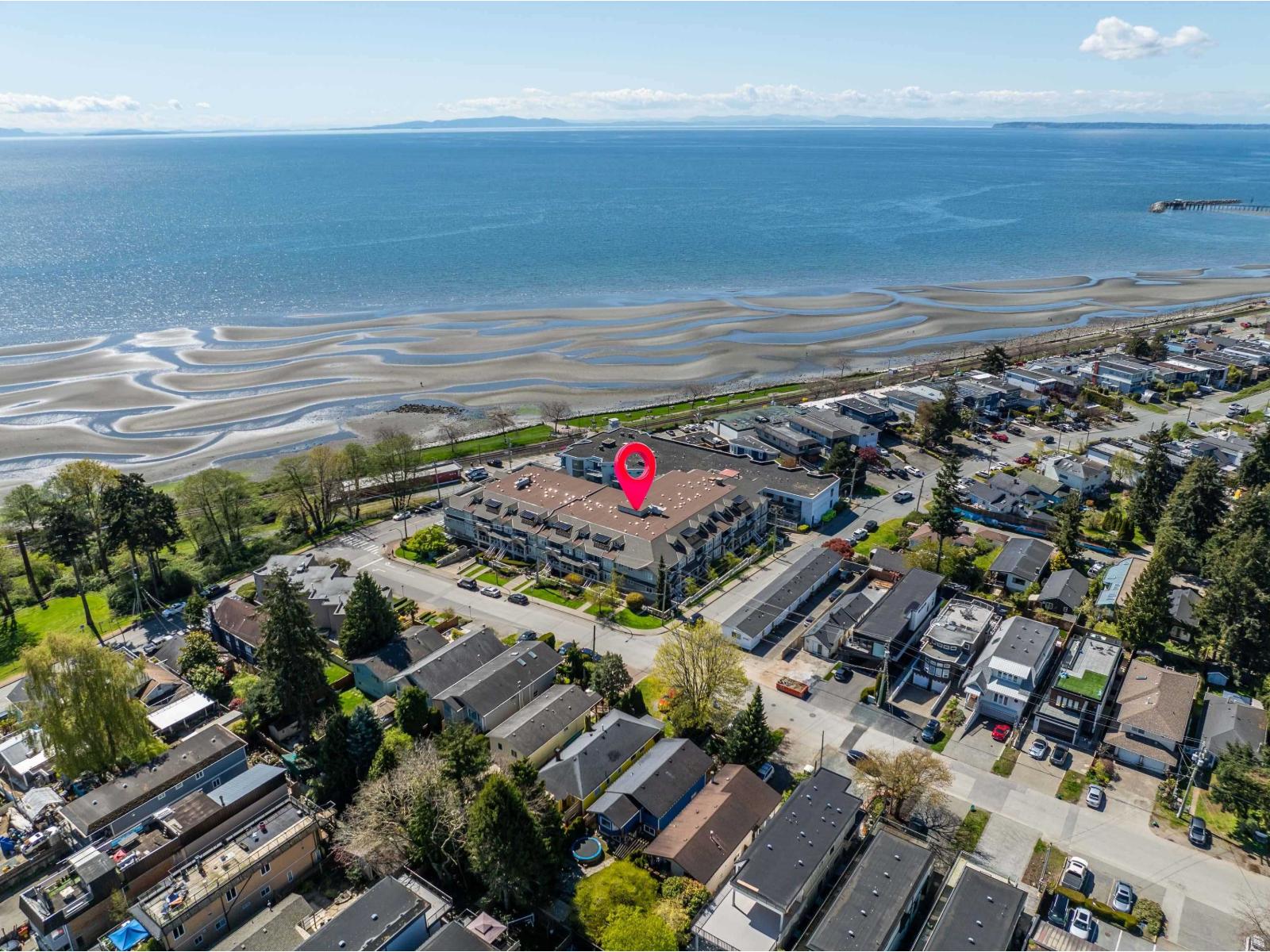 403 15621 Marine Drive, White Rock, British Columbia  V4B 1E1 - Photo 1 - R3112020