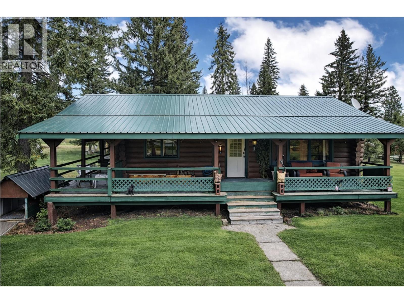 6265 Horse Lake Road, Horse Lake, British Columbia  V0K 2E3 - Photo 1 - R3111125