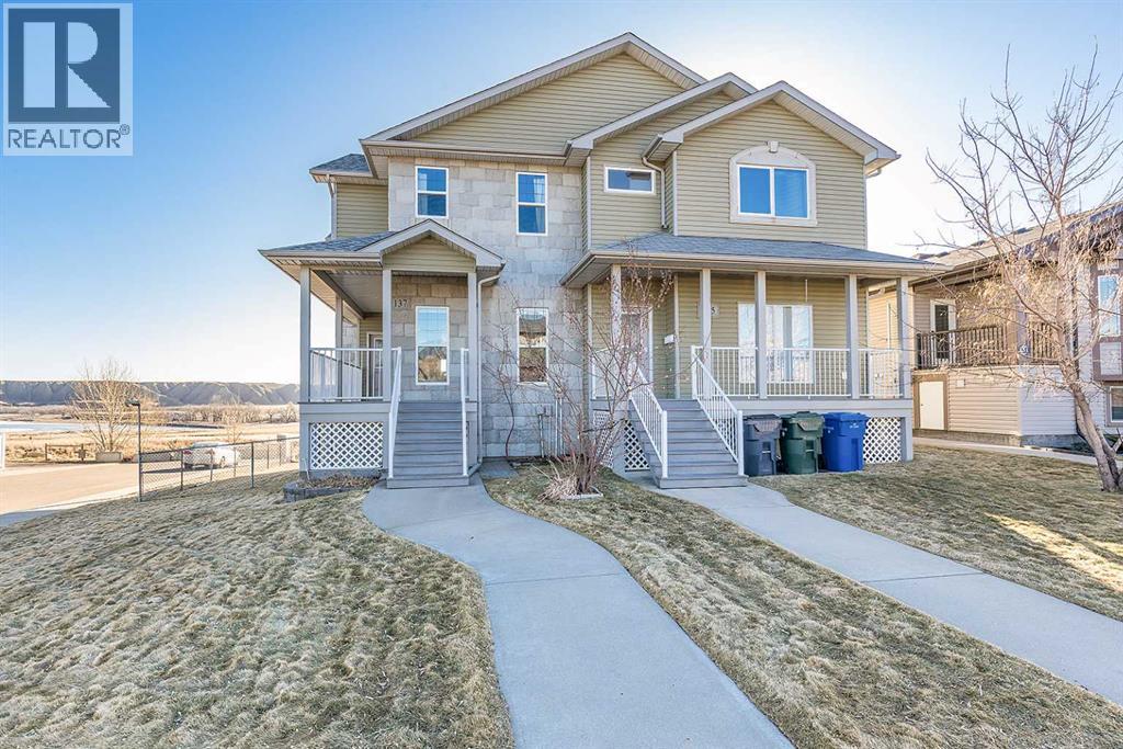 137 Ranchlands Boulevard Ne, Medicine Hat, Alberta  T1C 0E2 - Photo 2 - A2284184