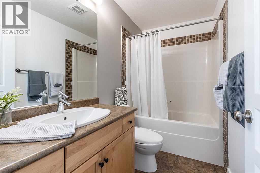 137 Ranchlands Boulevard Ne, Medicine Hat, Alberta  T1C 0E2 - Photo 30 - A2284184