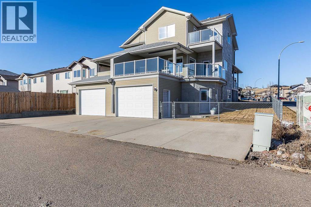 137 Ranchlands Boulevard Ne, Medicine Hat, Alberta  T1C 0E2 - Photo 48 - A2284184