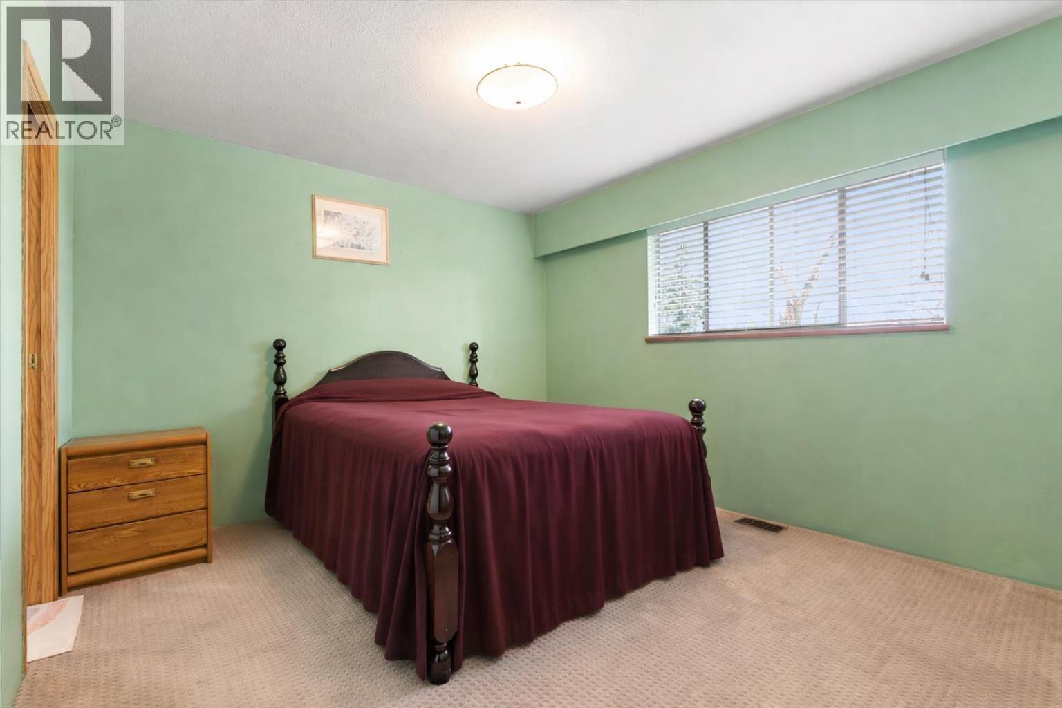 7477 19th Avenue, Burnaby, British Columbia  V3N 1E5 - Photo 14 - R3096810