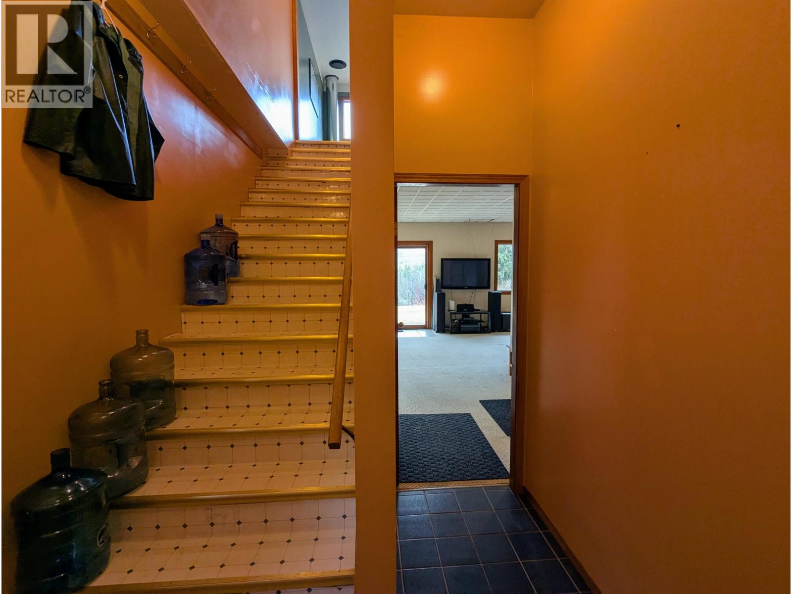 8516 Bluff Road, Telkwa, British Columbia  V0J 2N0 - Photo 12 - R3110821