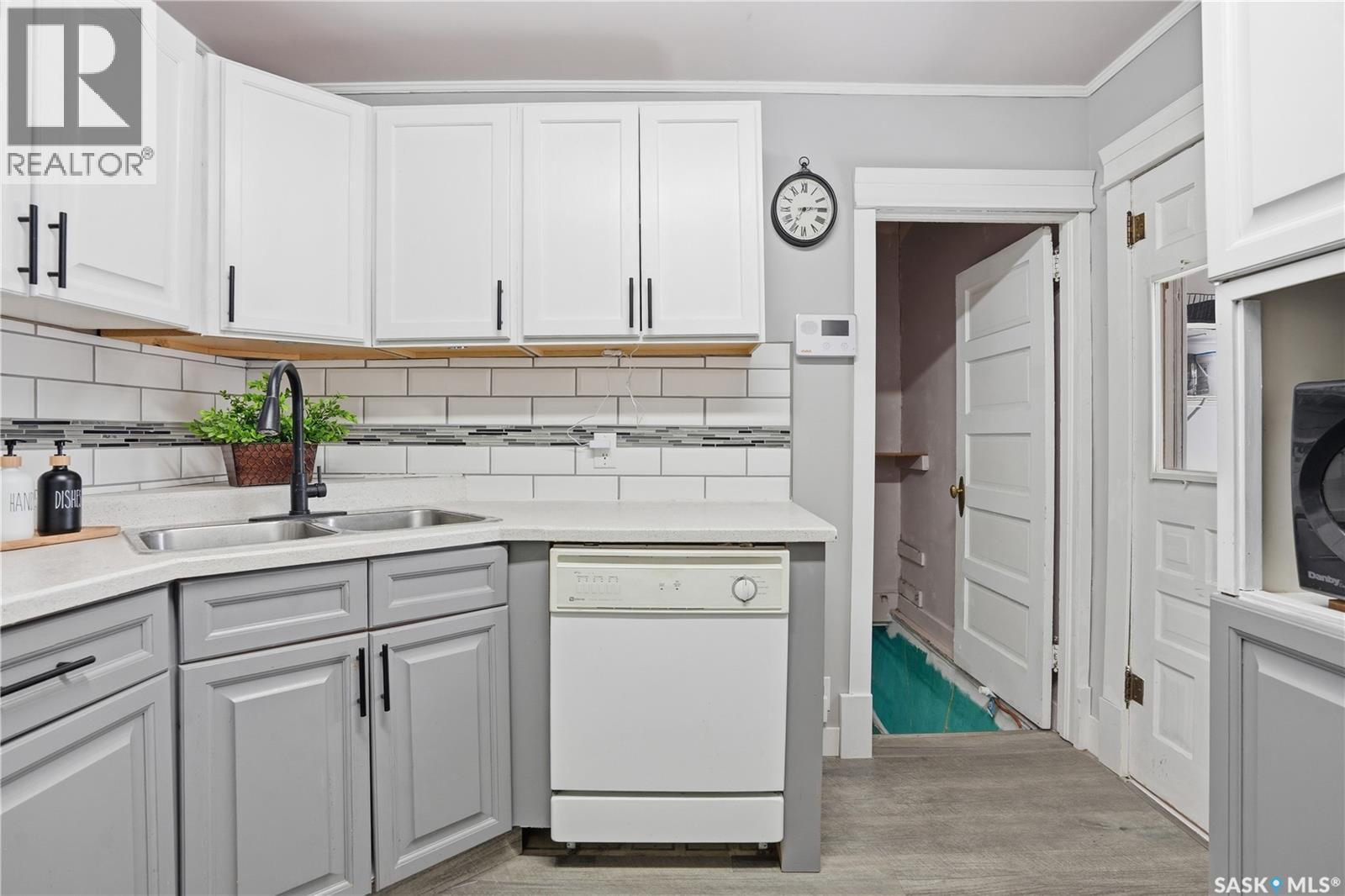 1150 3rd Avenue Ne, Moose Jaw, Saskatchewan  S6H 1G1 - Photo 19 - SK033206