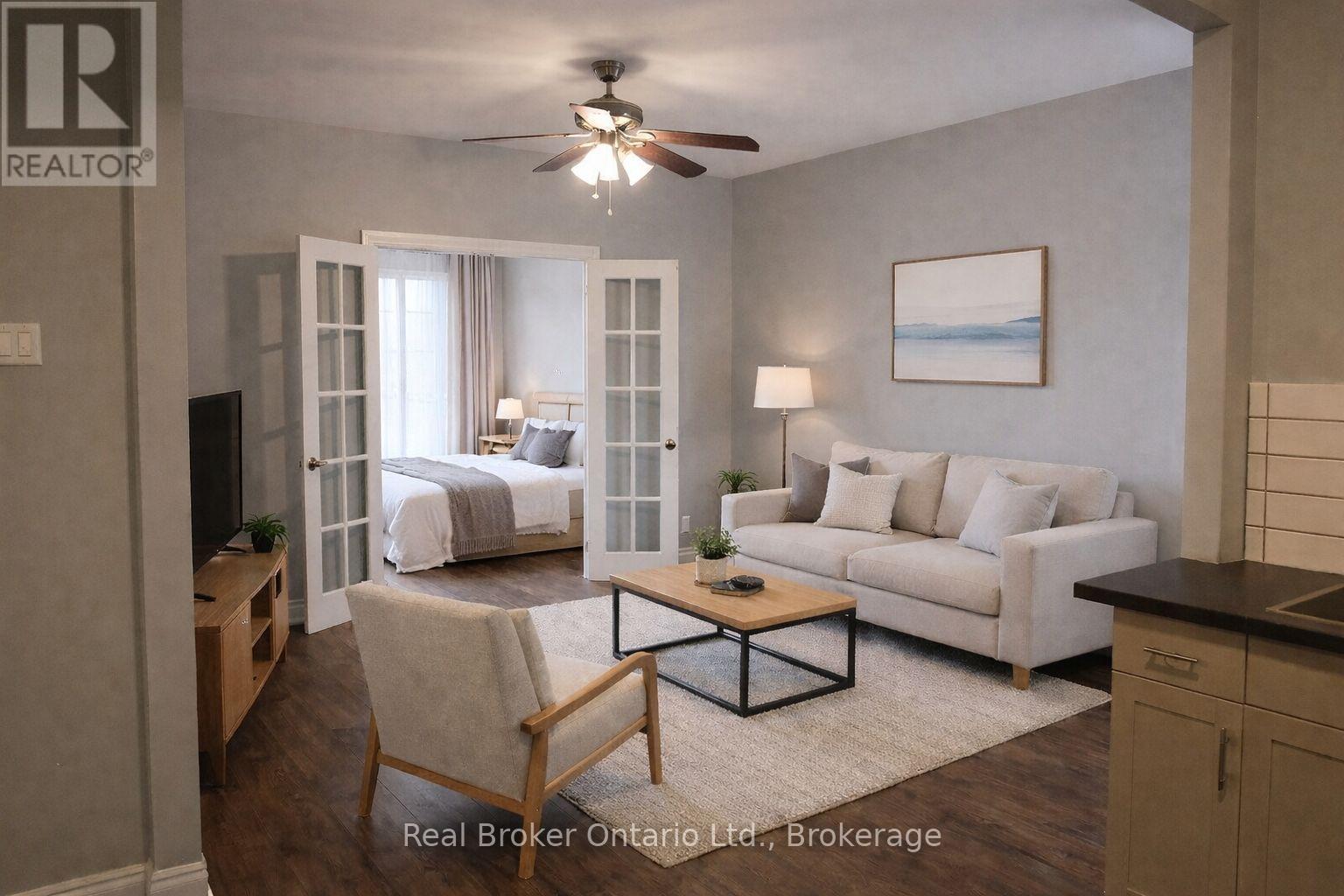 2 - 590 Main Street E, Hamilton, Ontario  L8M 1J6 - Photo 2 - X12950392