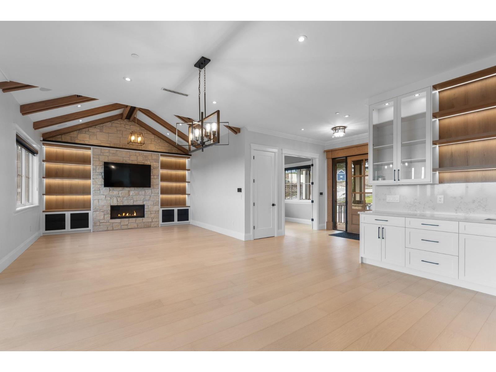 9700 Gough Terrace, Mission, British Columbia  V2V 7E5 - Photo 9 - R3104313